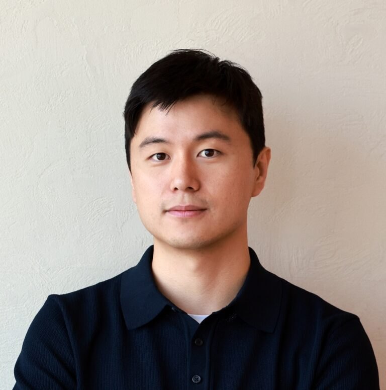 Portrait of Kangwook Lee