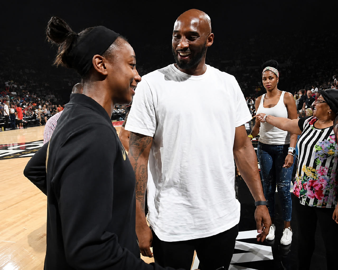 Beyond the Court: How Kobe Bryant’s Mentorship of Jewell Loyd Foreshadowed the WNBA’s Commercial Ascent